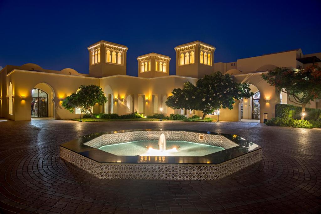 Отель, Miramar Al Aqah Beach Resort