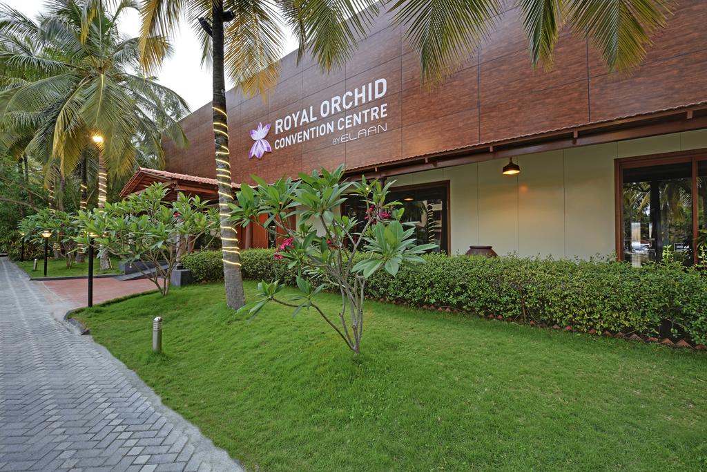 Бангалор Royal Orchid Resort & Convention Centre цены