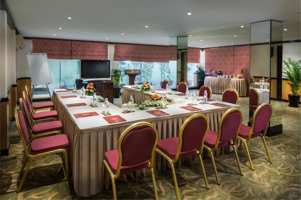 Savoy Suites Hotel Apartments, ОАЭ