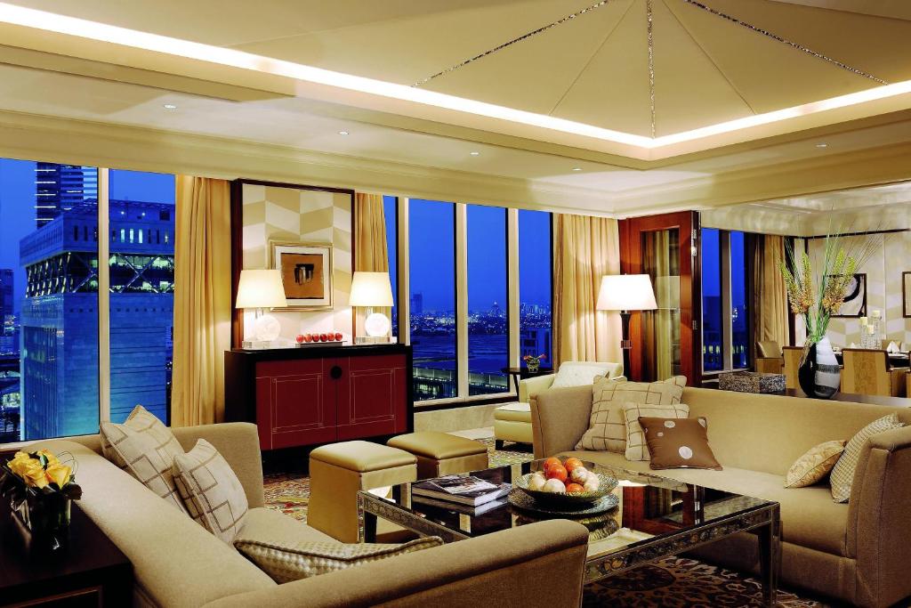 Отдых в отеле The Ritz-Carlton Dubai International Financial Centre Дубай (город) ОАЭ