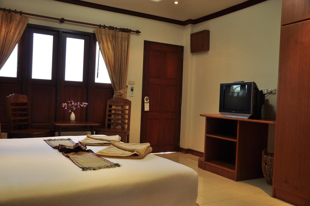 Отдых в отеле Baan Chayna Lounge Resort