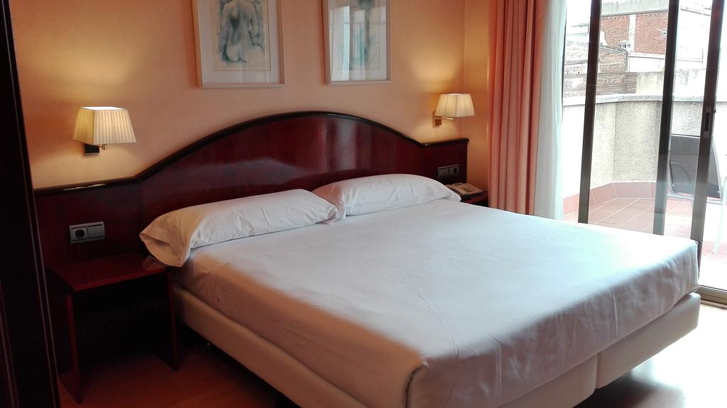 Hot tours in Hotel Caledonian Barcelona