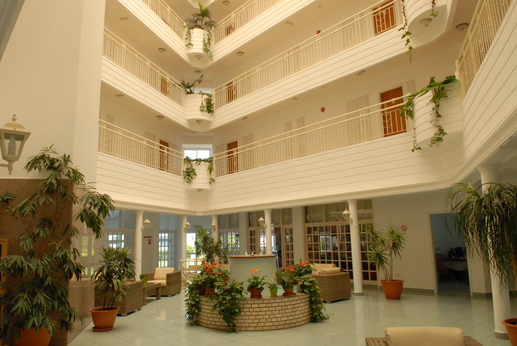 Maistrali Hotel Apartments Кипр цены