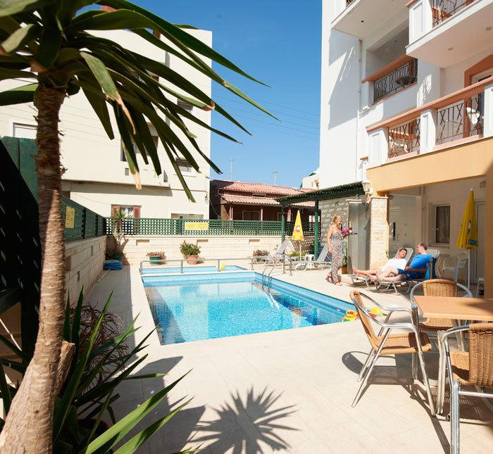 Irini Apartments Греція ціни