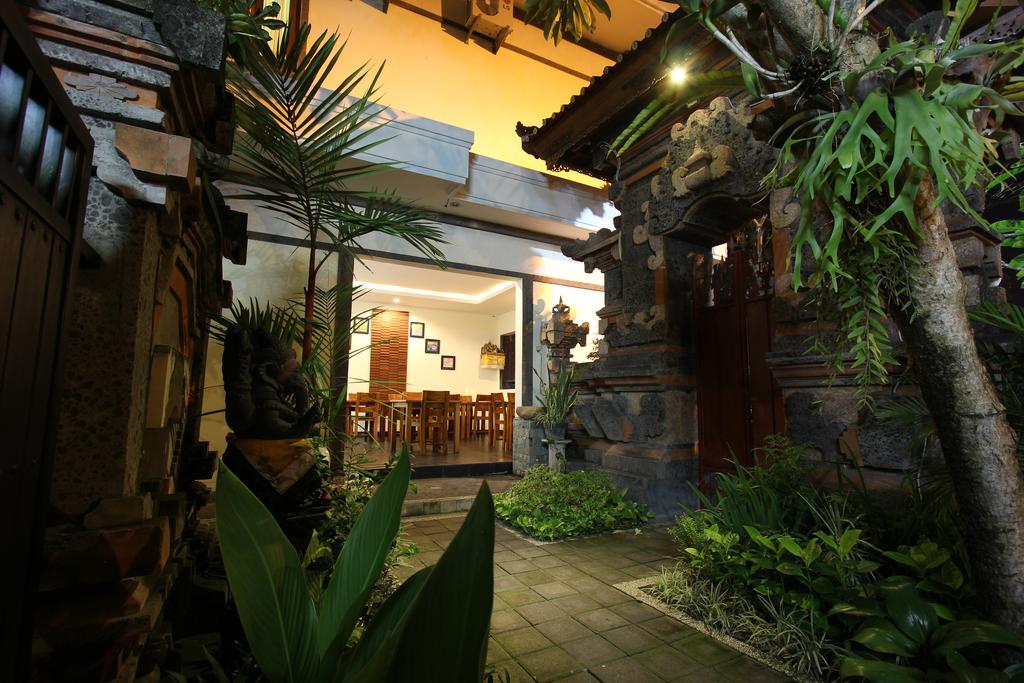Отдых в отеле Surya Inn Бали (курорт) Индонезия
