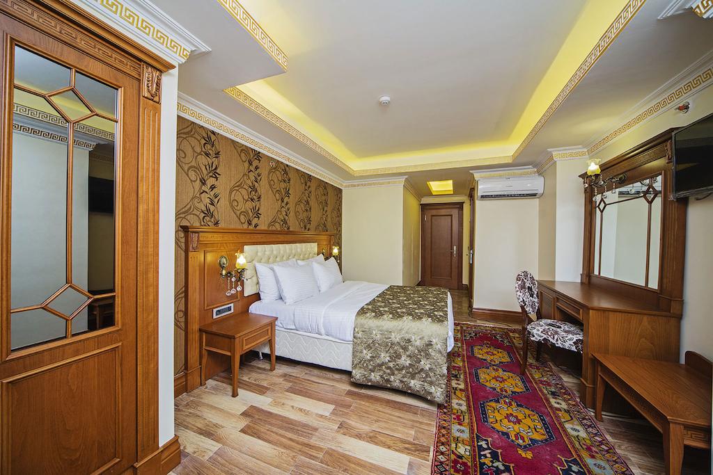 Lausos Palace Hotel, Стамбул