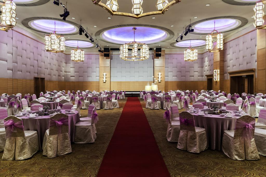 Горящие туры в отель Pullman Kuala Lumpur City Centre Hotel Куала-Лумпур Малайзия