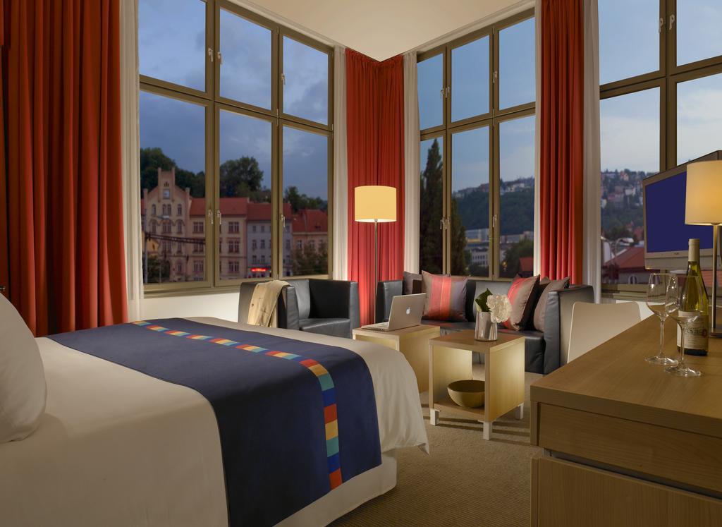 Reviews of tourists Park Inn Hotel Prague