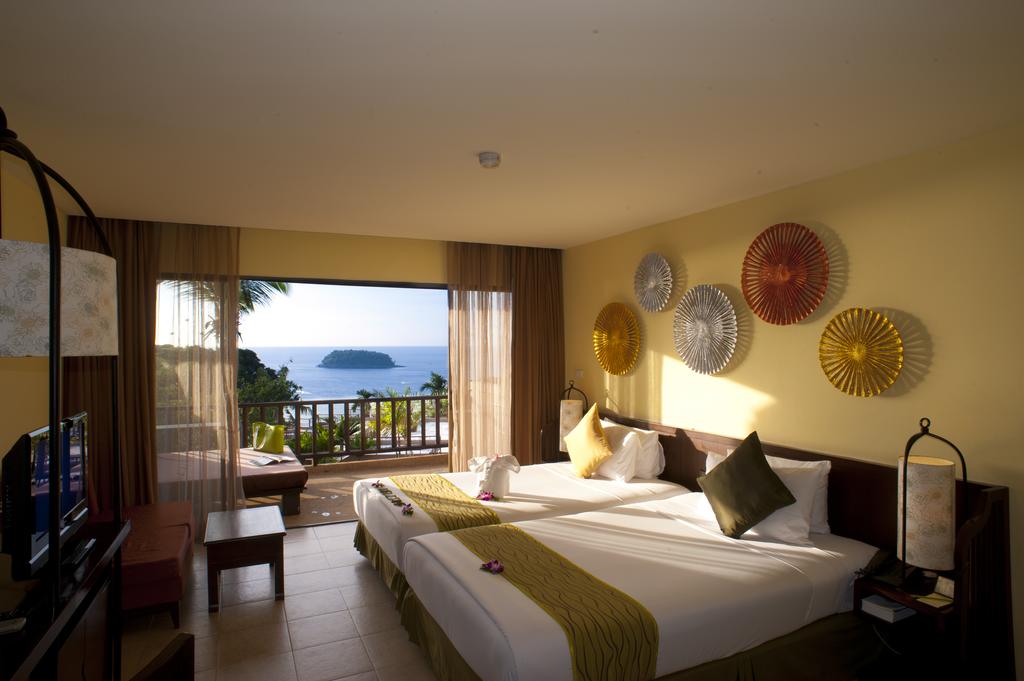 Горящие туры в отель Andaman Cannacia Resort Пляж Ката