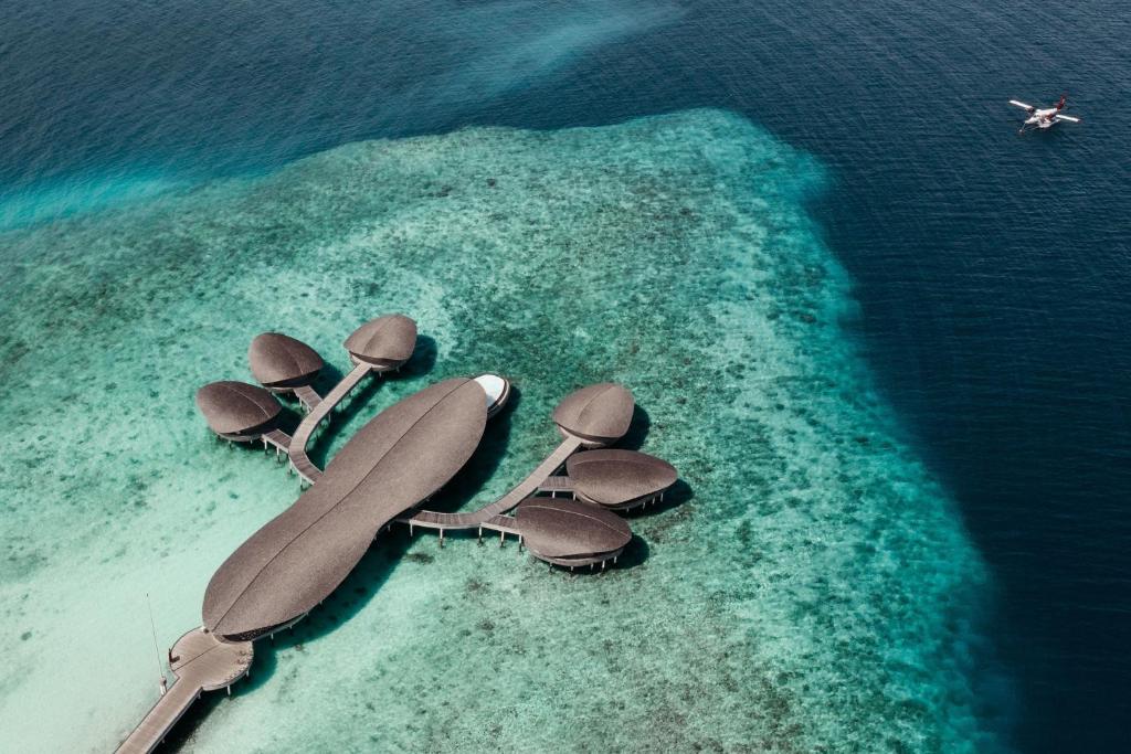 Готель, 5, The St. Regis Maldives Vommuli Resort
