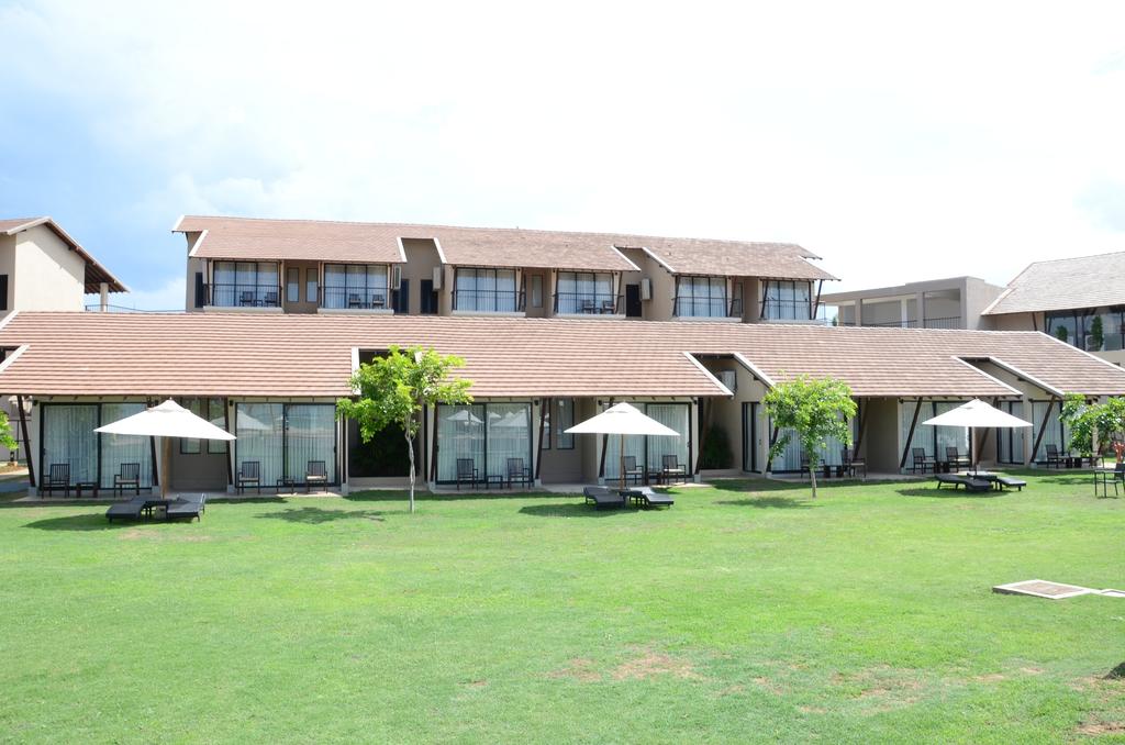 Oferty hotelowe last minute The Calm Resort & Spa Pasikuda