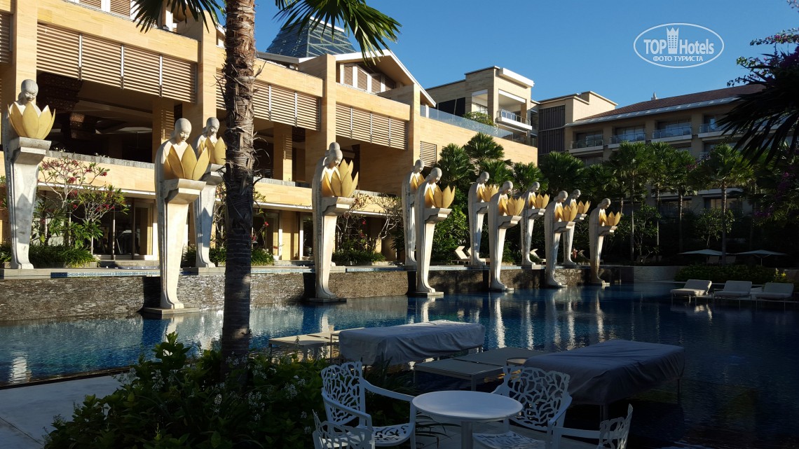 Горящие туры в отель Mulia Resort