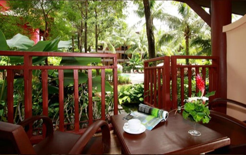 Відгуки про готелі Kata Palm Resort & Spa