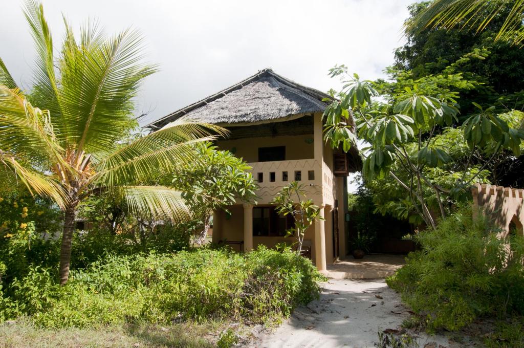 Отдых в отеле Kinasi Lodge Мафия (остров)
