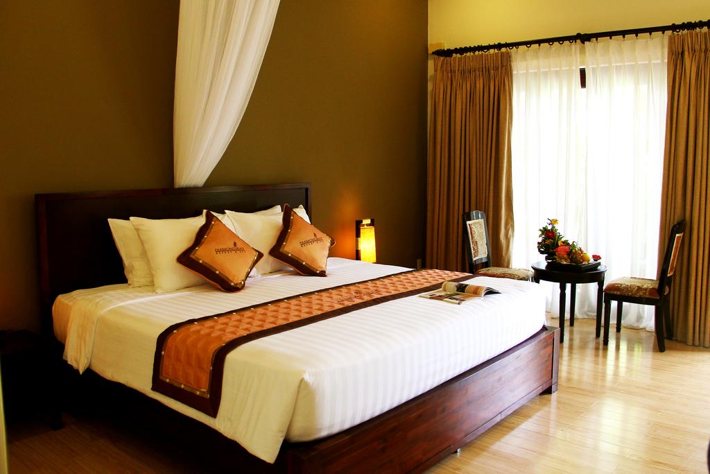 Nha Trang Diamond Bay Resort & Spa prices