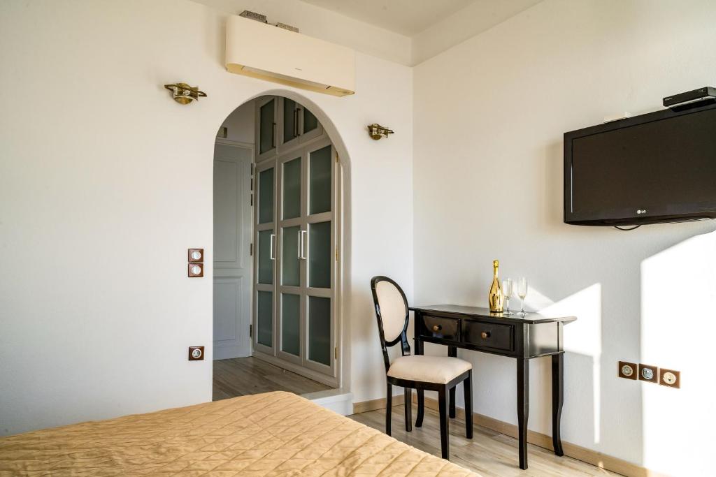 Odpoczynek w hotelu Delfini Villas Santorini (wyspa) Grecja