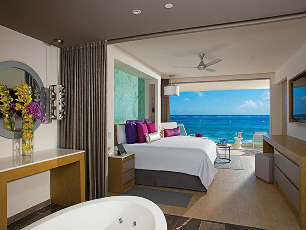 Ривьера-Майа Breathless Riviera Cancun Resort & Spa