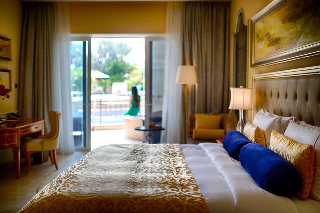 Crowne Plaza Resort Sanya Bay (ex. Grand Fortune Bay Hotel Sanya), Санья цены