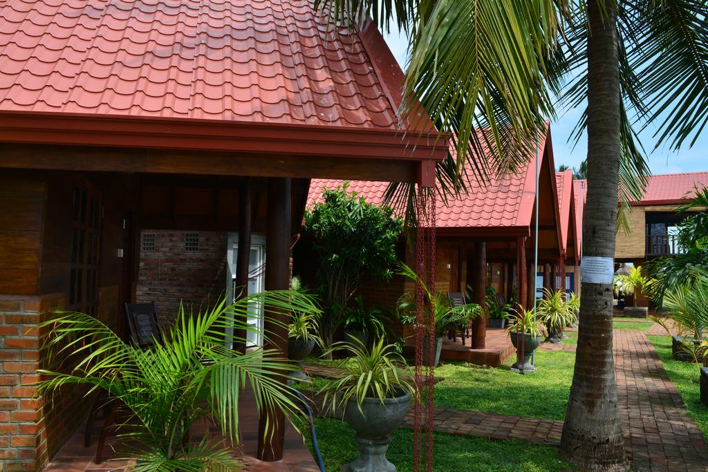 Туры в отель Jkab Beach Hotel Тринкомали Шри-Ланка