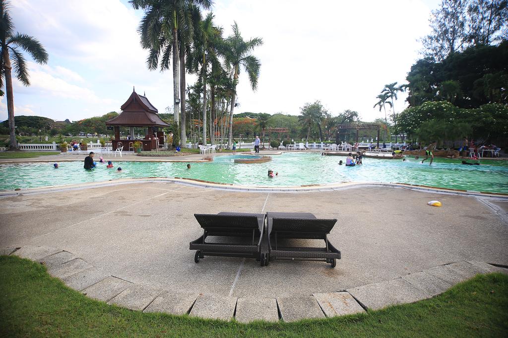 Отель, Wiang Indra Riverside Resort (Rimkok Resort Hotel)