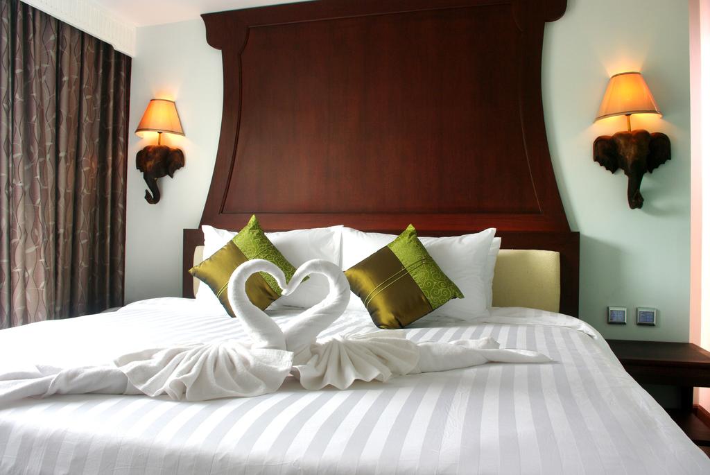 Aiyara Grand Hotel, Pattaya ceny