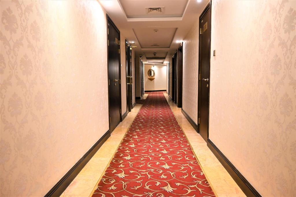Горящие туры в отель Crystal Plaza Al Majaz (ex. Tulip Inn Al Khan) Шарджа ОАЭ