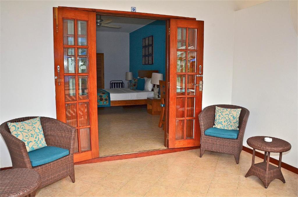 Villas De Mer Hotel Seychelles prices