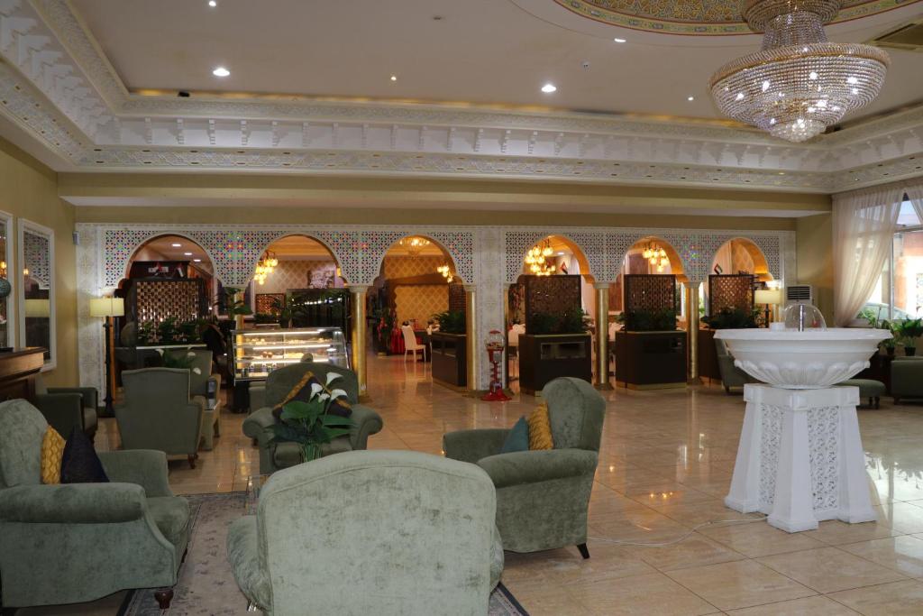 Отдых в отеле Sharjah International Airport Hotel