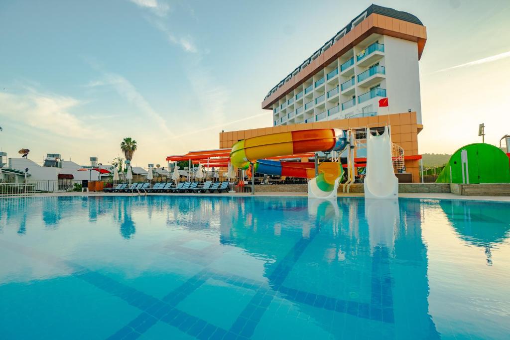 Відпочинок в готелі Throne Beach Resort & Spa (Ex.Throne Nilbahir) Сіде