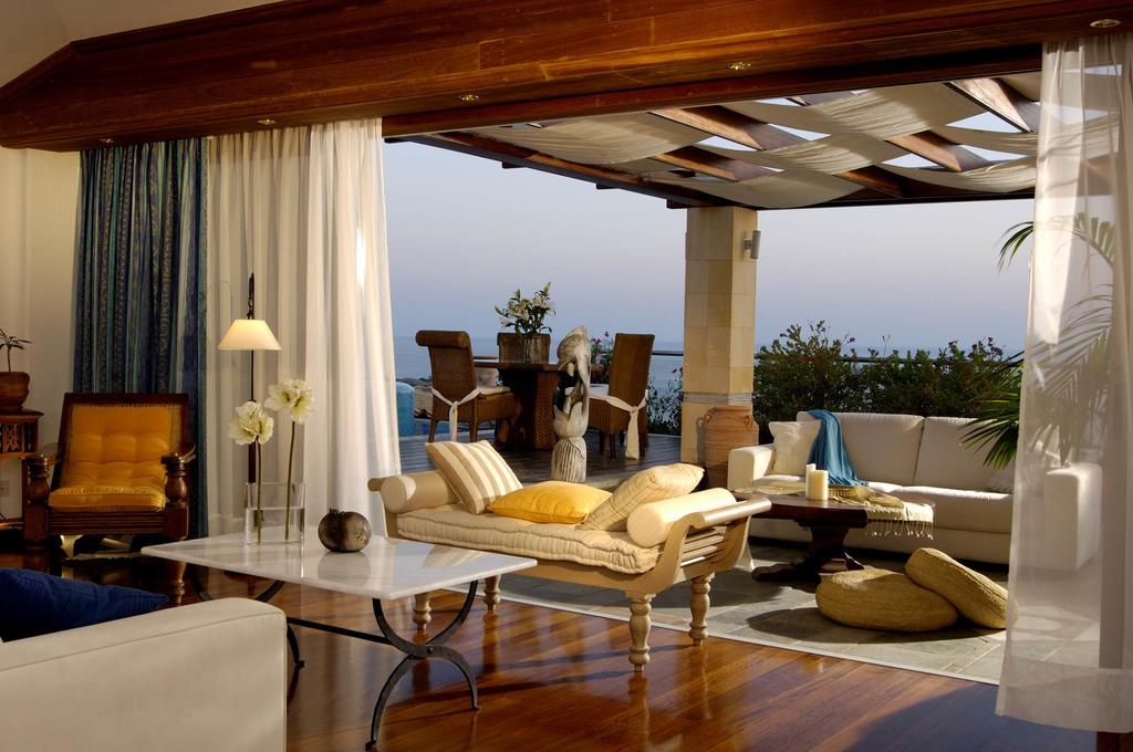 Горящие туры в отель Coral Beach Hotel & Resort Пафос