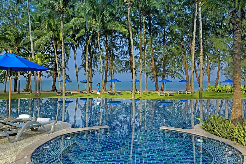 Горящие туры в отель Outrigger Khao Lak Beach Resort (ex. Manathai Khao Lak) Као Лак