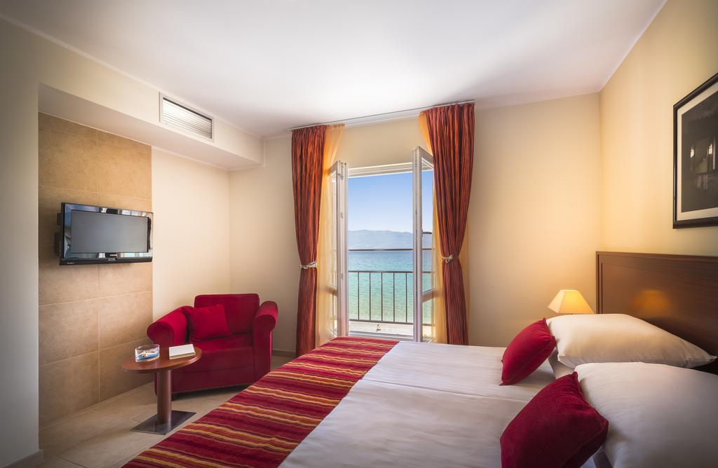 Hotel Villa Adria, Хорватия, Крк (остров), туры, фото и отзывы