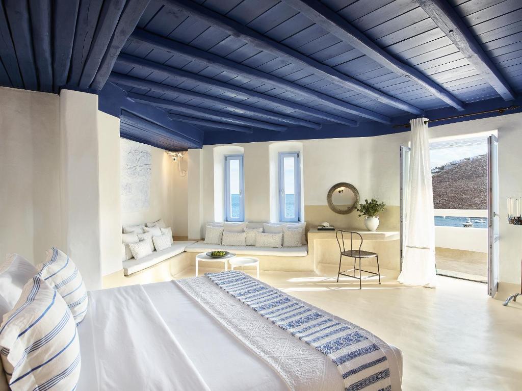 Отдых в отеле Mykonos Blu Grecotel Exclusive Resort Миконос (остров) Греция