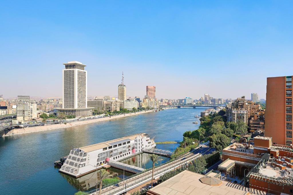 Cairo Marriott Hotel & Omar Khayyam Casino, Египет