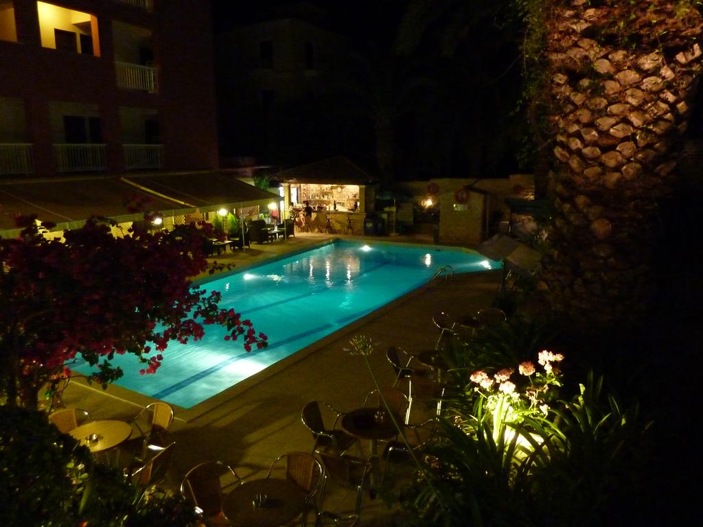 Гарячі тури в готель Oasis Corfu Hotel