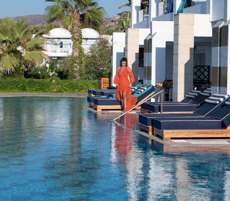 Minos Imperial Luxury Beach Resort & Spa (ex. Radisson Blu Beach) ціна