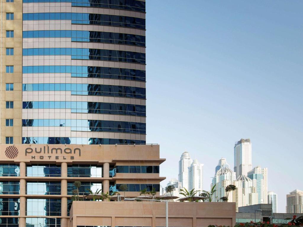 Отдых в отеле Pullman Dubai Jumeirah Lakes Towers Дубай (пляжные отели) ОАЭ