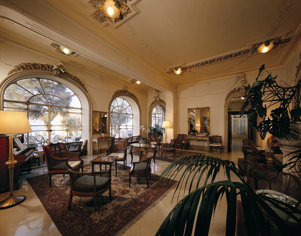 Неаполитанский залив, Grand Hotel Excelsior Vittoria, 5