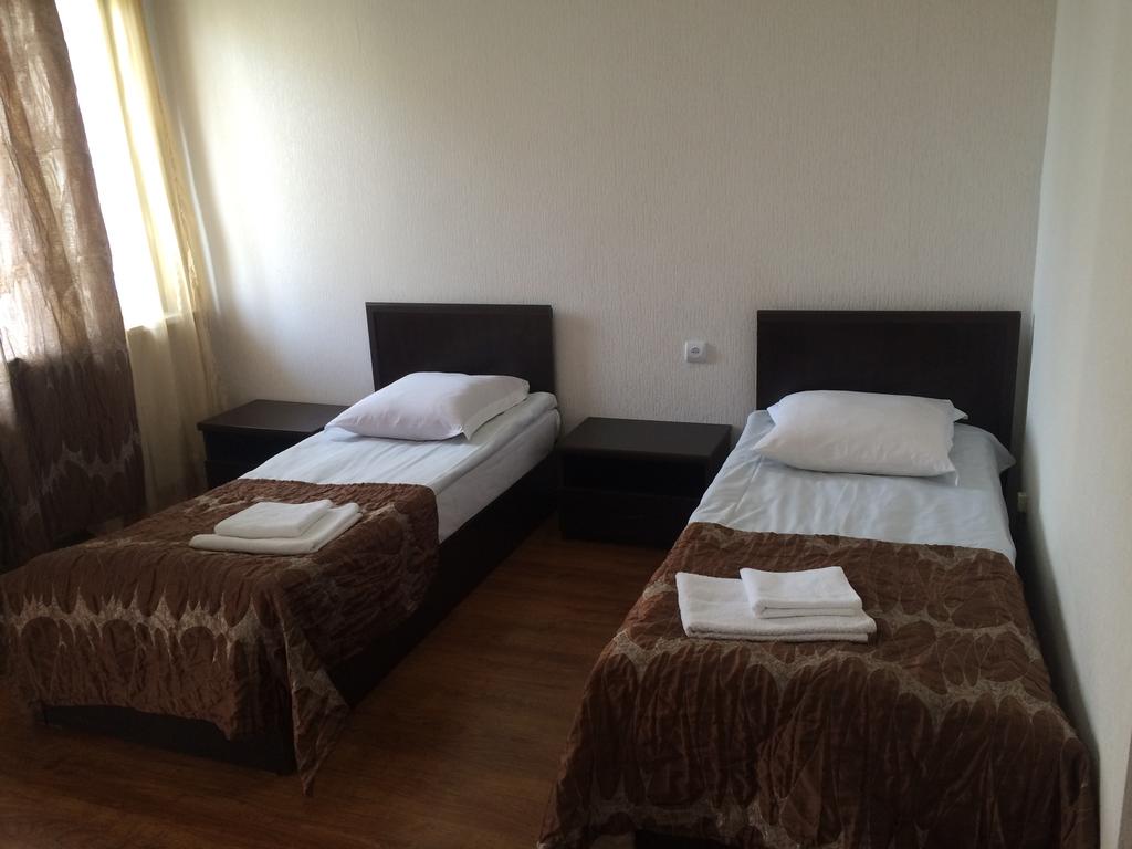 Відпочинок в готелі Garden Hotel Тбілісі