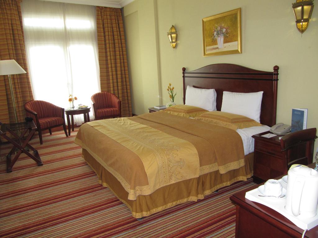 Отель, Rayan Hotel