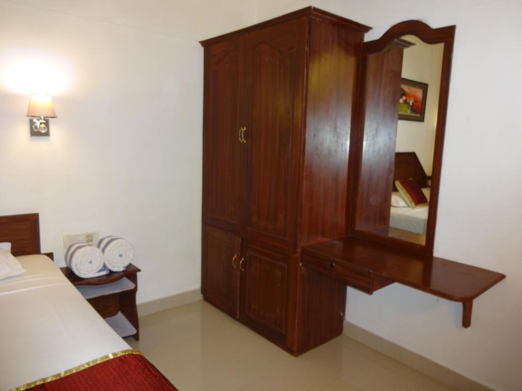 Hot tours in Hotel Chakra Ayurvedic Resort Kerala India