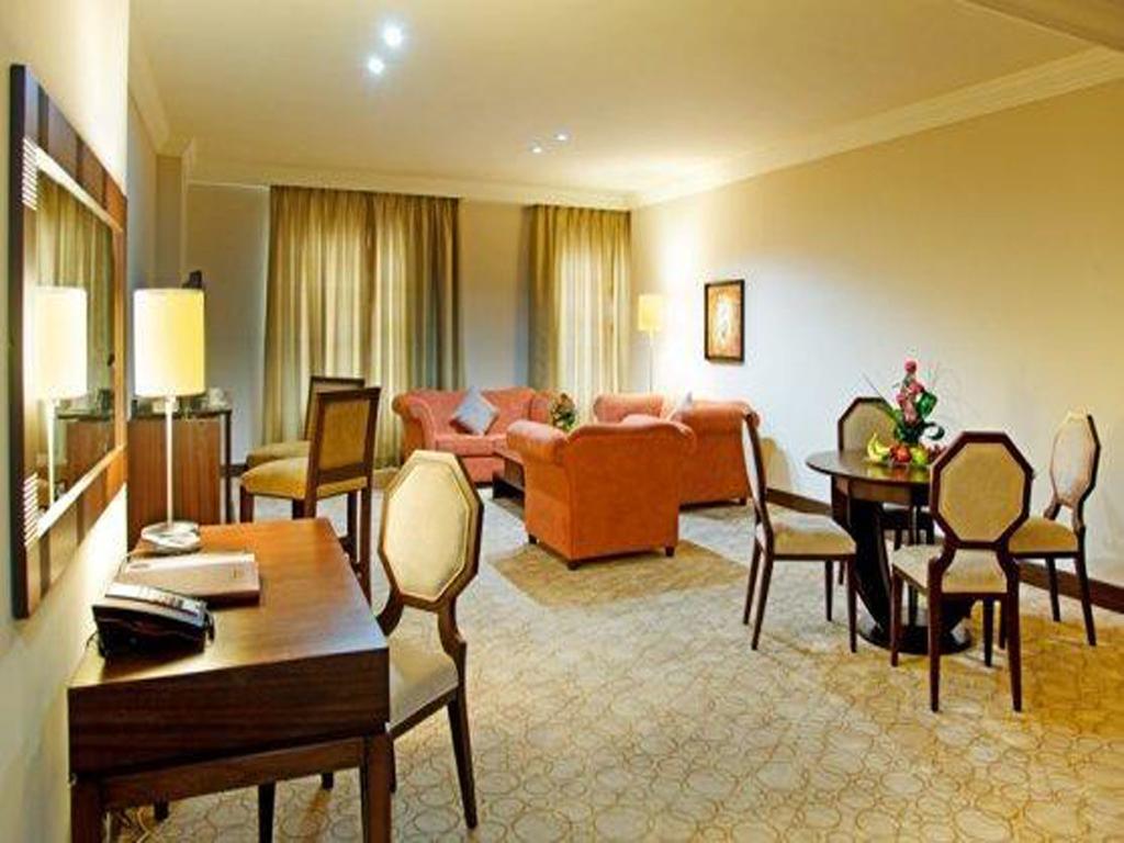 Swiss Belhotel Doha ціна
