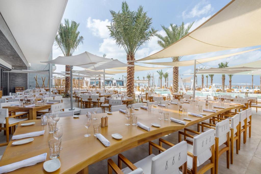 Nikki Beach Resort & Spa Dubai, Дубай (пляжні готелі), ОАЕ, фотографії турів