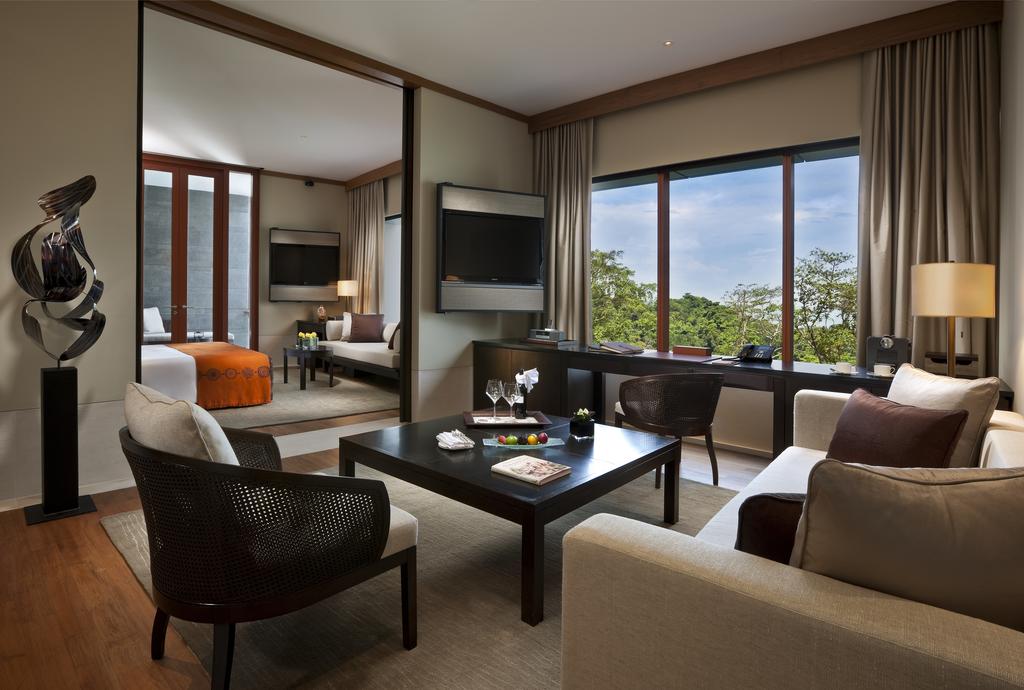 Hotel reviews, Capella Singapore