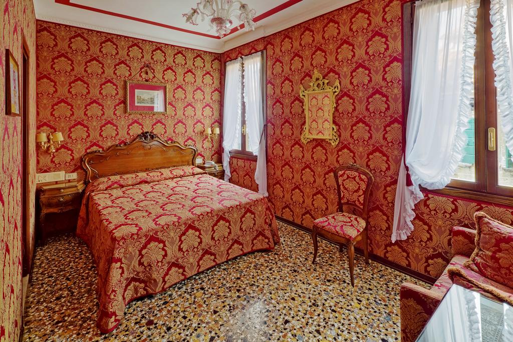 Горящие туры в отель Antica Locanda Sturion Венецианская Ривьера
