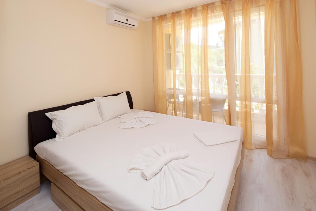 Гарячі тури в готель Villa Sardinia Apartments Светі-Влас Болгарія
