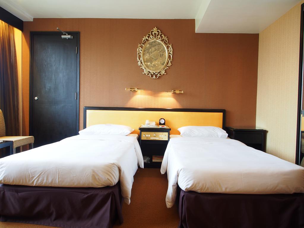 Відпочинок в готелі Ramada Hotel Kowloon