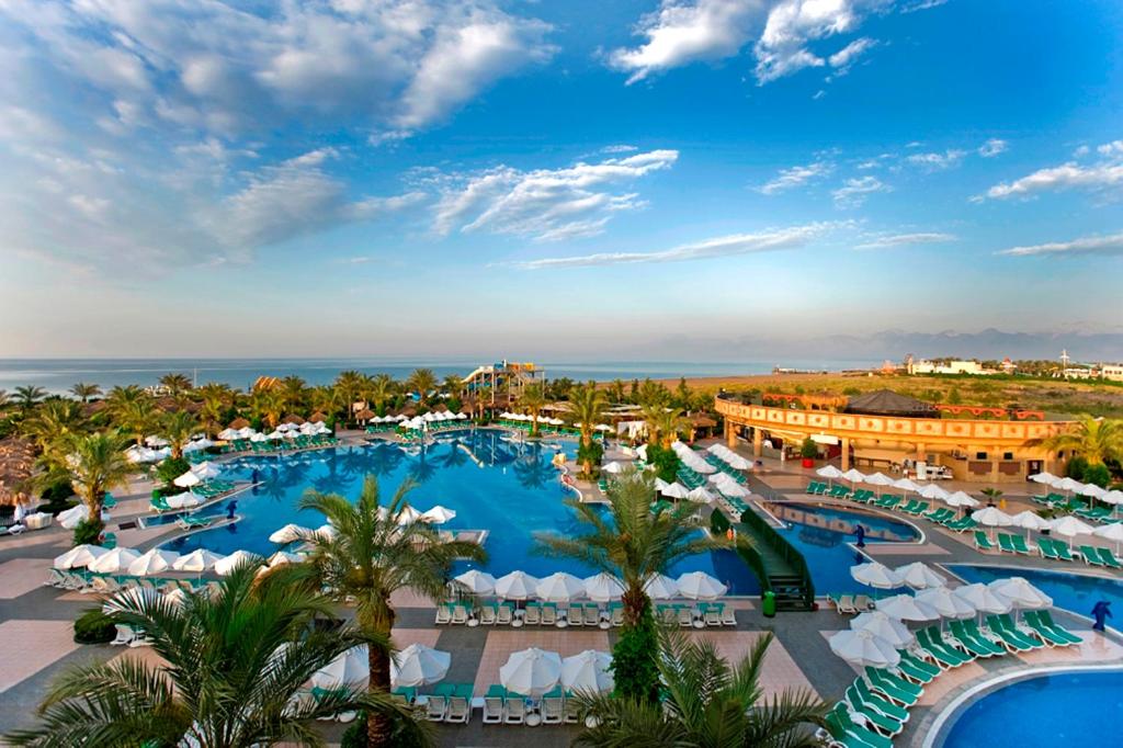 Odpoczynek w hotelu Delphin Palace Hotel (ex. Delphin Palace De Luxe Collection) Antalya