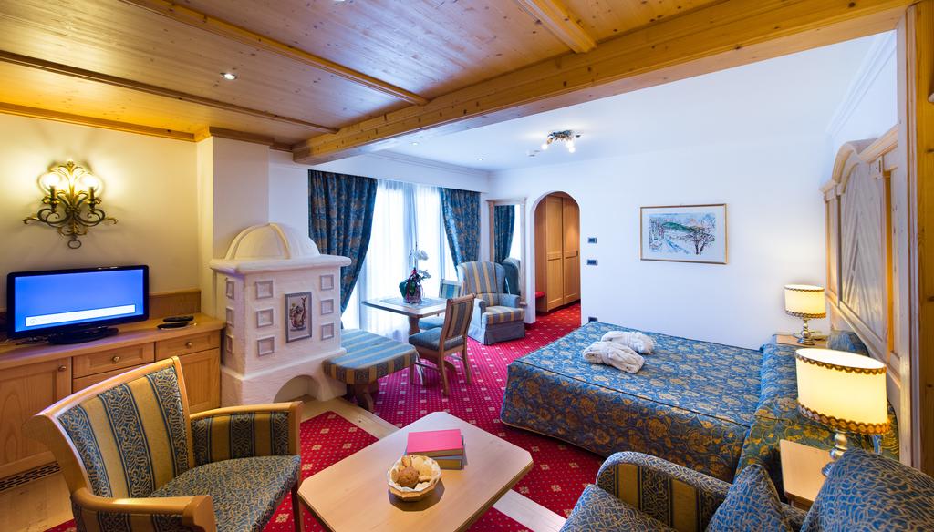 Corona Sport & Wellness Alpen Hotel (Vigo), фотографии территории