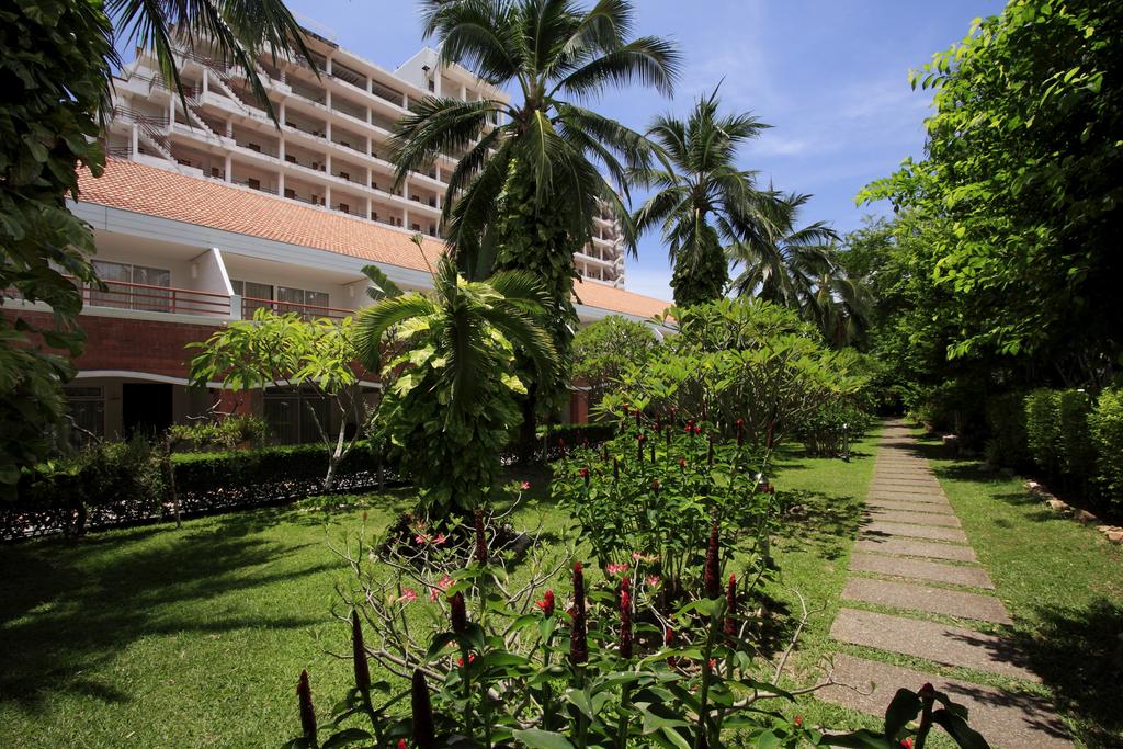 Отзывы туристов Patong Resort Hotel